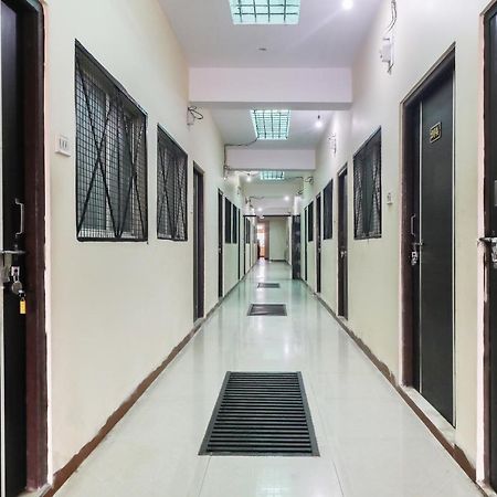 Spot On 48832 Balaji Parisar Hotel อุจเจน ภายนอก รูปภาพ