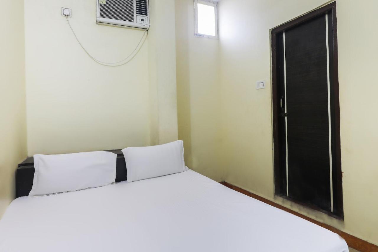 Spot On 48832 Balaji Parisar Hotel อุจเจน ภายนอก รูปภาพ